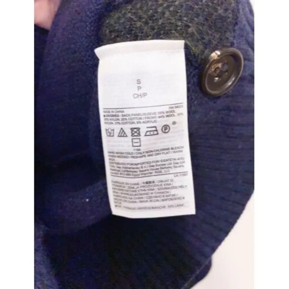 Banana Republic preowned banana